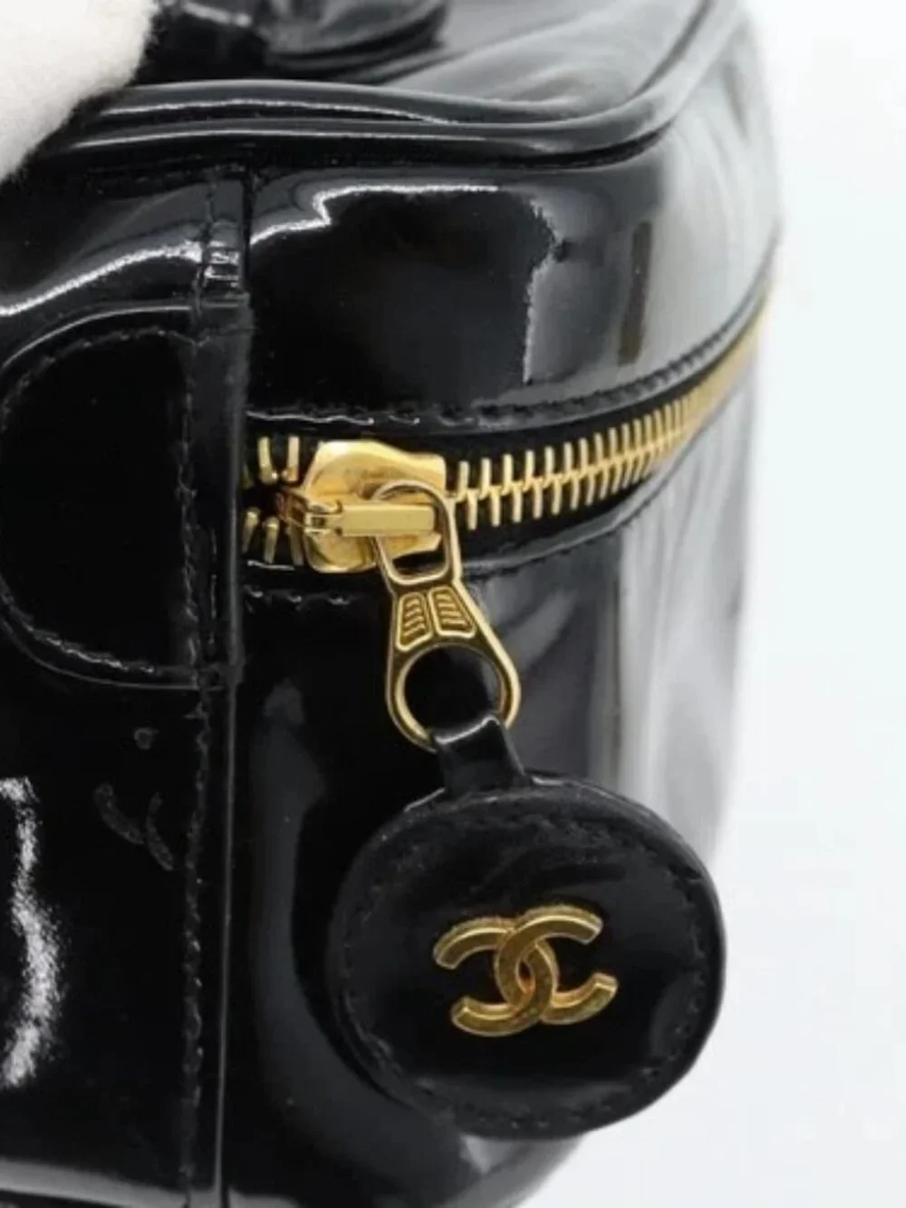 CHANEL brand	chanel color	black